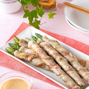【1本丸ごと!】アスパラの肉巻き